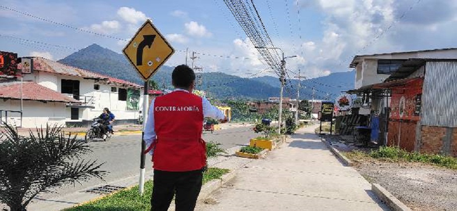 Detectan afectación económica por inaplicación de penalidades en liquidación de obra vial de Moyobamba