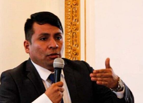 Filtran audio que vincularía a Juan José Fort con presuntos actos de corrupción