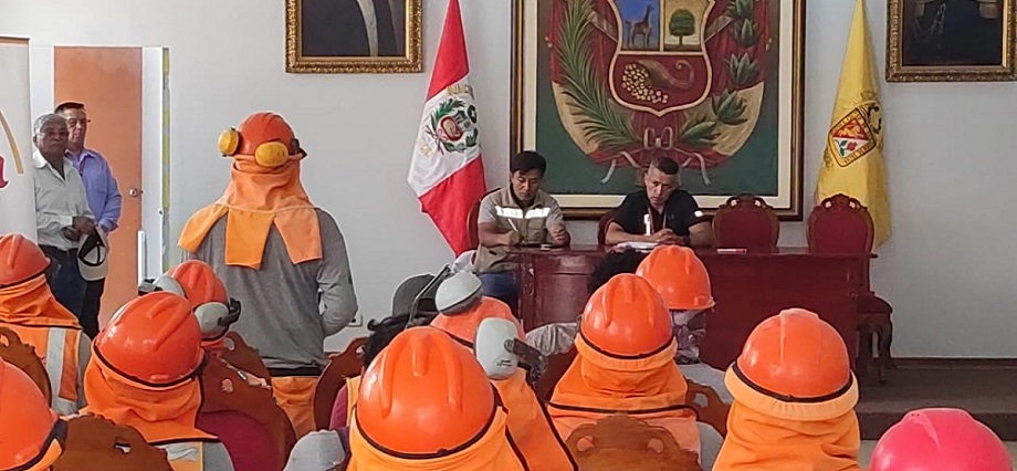 Obreros cuadran a la MPT por consorcio que vulnera sus derechos