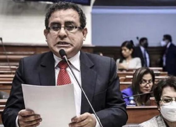 Poder Judicial sentencia a congresista Luis Picón a más de 4 años de pena suspendida por el delito de negociación incompatible