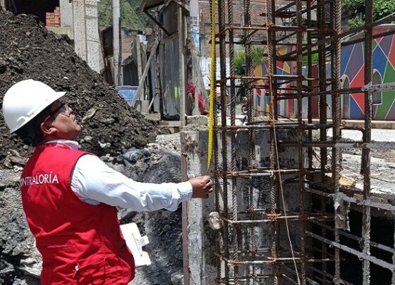 Alertan riesgos en construcción de piscina municipal en Sandia
