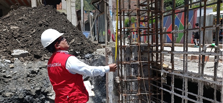 Alertan riesgos en construcción de piscina municipal en Sandia
