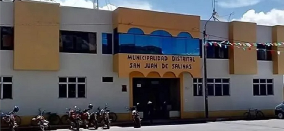 Informe revela irregularidades en licitación para losa deportiva en San Juan de Salinas
