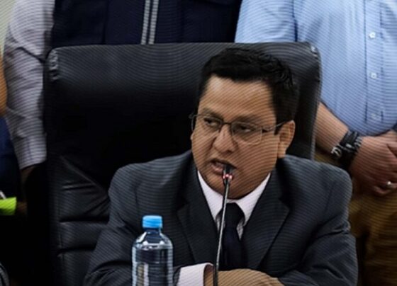 Ministro denuncia que Medifarma y otros laboratorios concertan precios en perjuicio del Estado: «Es un modus operandi malvado»