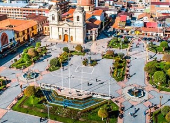 Millonaria adjudicación de la Plaza Constitución es anulada tras alerta de graves irregularidades