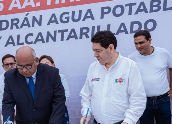Firman contrato para ejecución de megaproyecto 105 asentamientos humanos de Piura