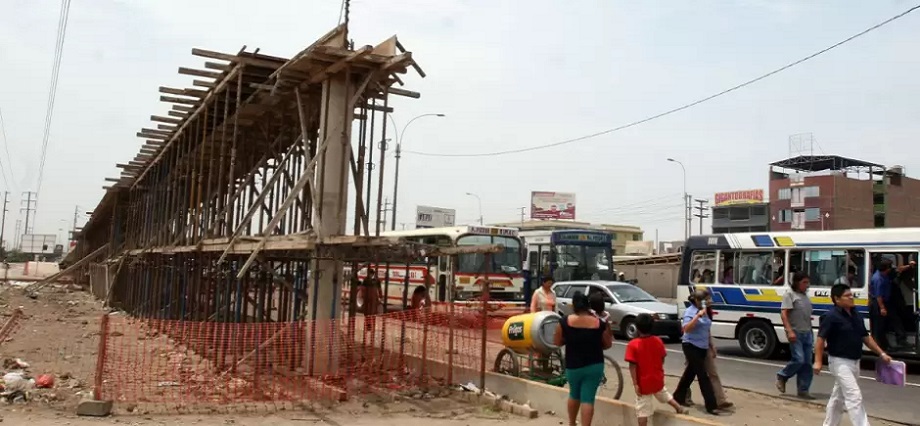 Congreso: Empresas que abandonen obras públicas no volverían a contratar con el Estado
