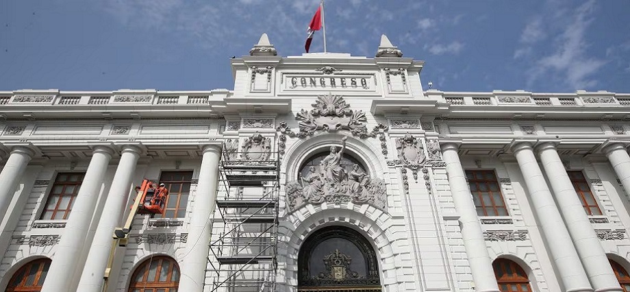 Congreso responde por millonarios contratos en obras para la bicameralidad