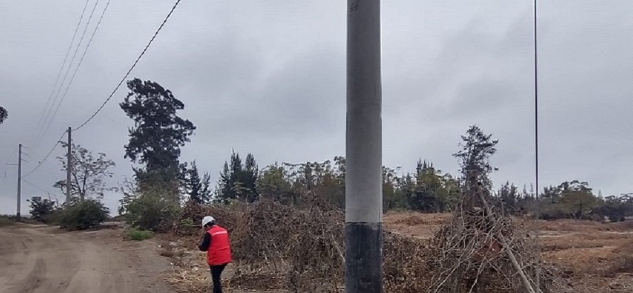 Contraloría detecta falencias en obra de electrificación de 5 pueblos de la zona rural de Chimbote