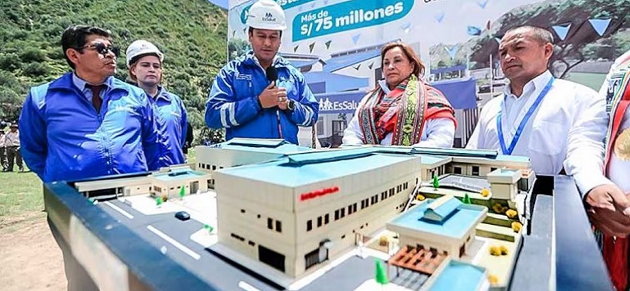 Denuncian que construcción de hospital en Apurímac anunciado por Dina Boluarte está al borde de la paralización