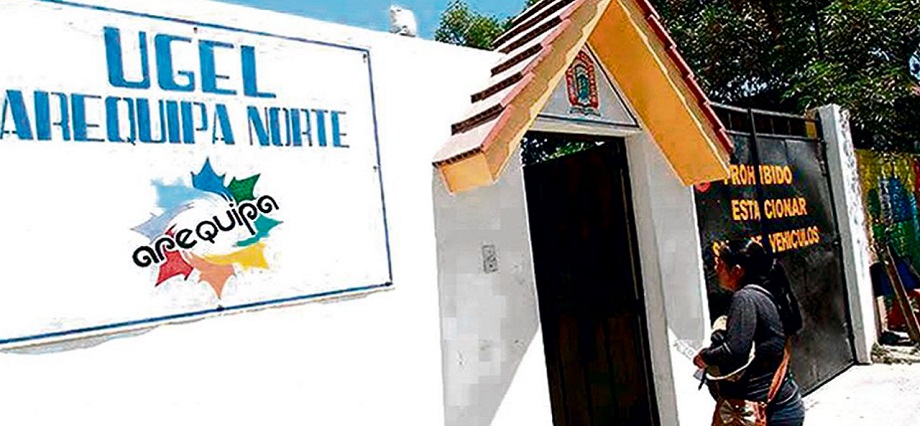 Contraloría detecta contratación irregular de UGEL Arequipa Norte con empresa vinculada a excongresista Gino Costa