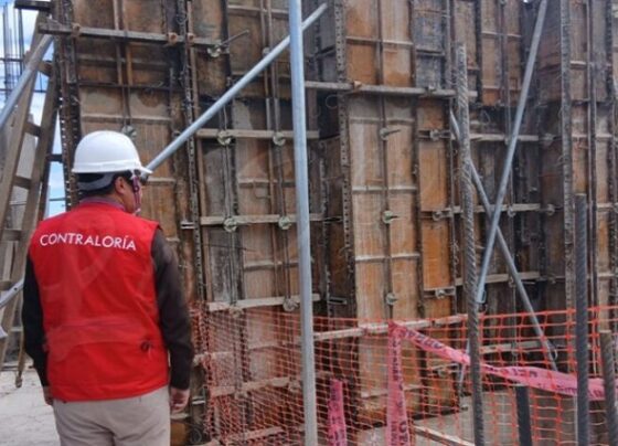 Contraloría detecta deficiencias en la construcción del Teatro Municipal de Yunguyo