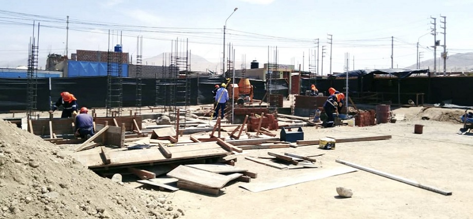 Expertos advierten sobrecostos y retrasos en obras por administración directa