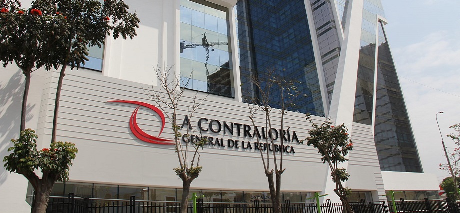 La Contraloría General de la República alertó que más de 7.000 fusiles destinados a la Policía Nacional del Perú permanecen sin distribuir.