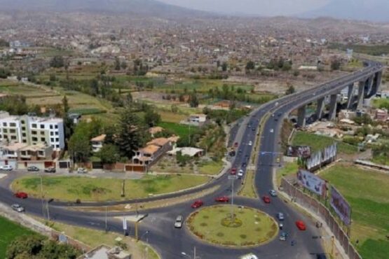 MEF: Gobierno destina más de S/900 millones para continuidad de obras en 22 regiones