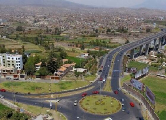 MEF: Gobierno destina más de S/900 millones para continuidad de obras en 22 regiones