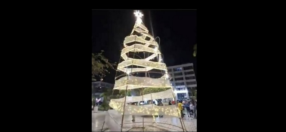 Contraloría advierte riesgos en contratación del decorado del árbol navideño en Chiclayo