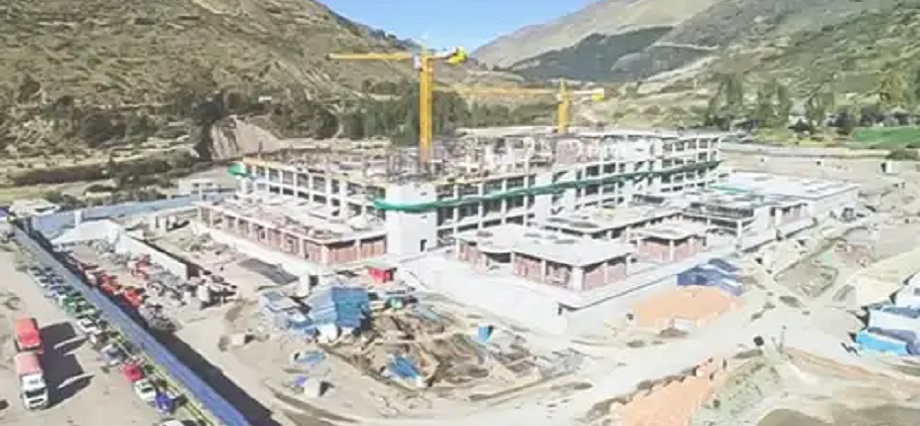 Renuncia en Pronis tras licitación en hospital de Huancavelica: sindicato del MINSA advierte riesgos de sobrecostos y falta de transparencia