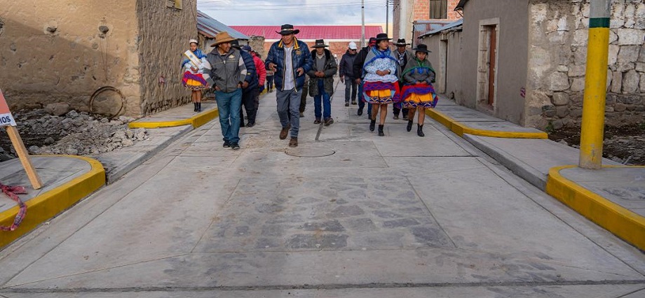 Alertan presuntas irregularidades en la obra de Calle Calvario en Caylloma, Arequipa