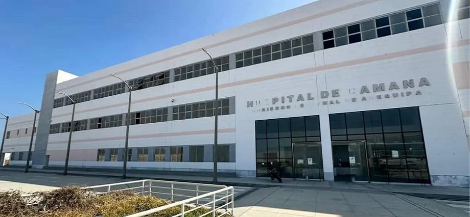 GRA no consigue empresa para culminar con obras en hospital de Camaná