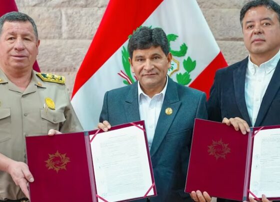 Arequipa: Firman convenio para la compra de 100 patrulleros
