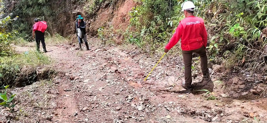 Contraloría detecta perjuicio de S/ 2.3 millones en obra vial de Huamalíes