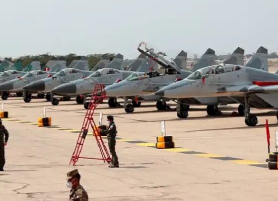 Gobierno autorizó transferir US0 millones al Ministerio de Defensa para compra de 24 cazas