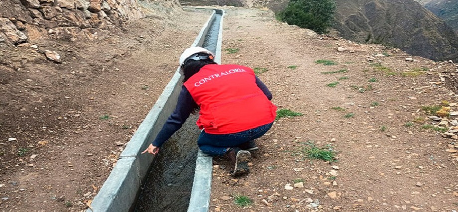 Huancavelica: Reciben obra de riego de S/6 millones con fisuras y deficiencias técnicas en Anchonga