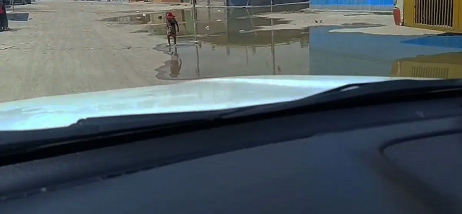 Ica: Obra de S/ 5 millones en Salas Guadalupe colapsa e inunda viviendas con desagüe