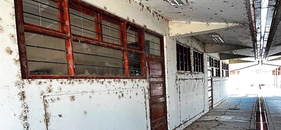 Colegio de S/ 2.6 millones tiene fisuras y grietas en Piura