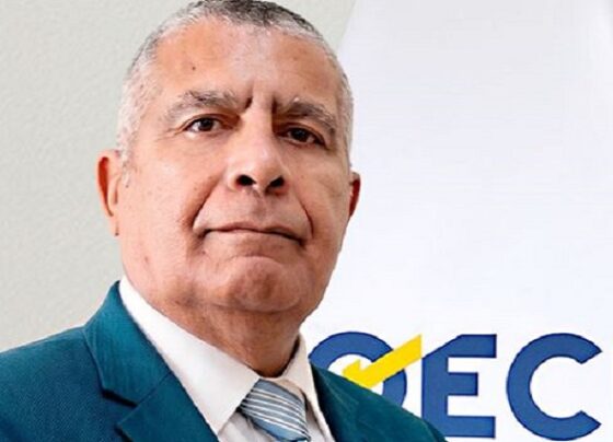 Cambios en contrataciones públicas: Carlos Salazar asume presidencia del OECE