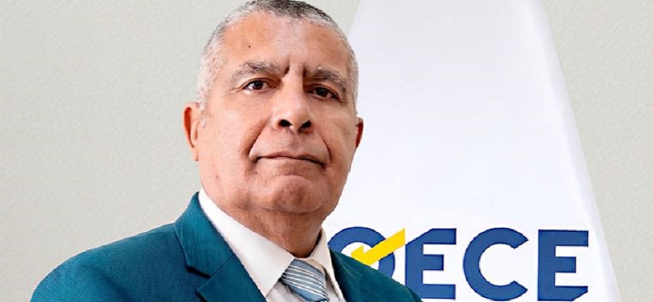 Cambios en contrataciones públicas: Carlos Salazar asume presidencia del OECE