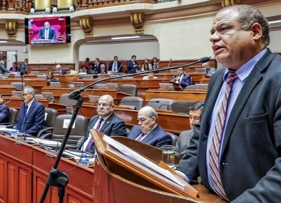 MEF bajo presión: alcaldes demandan más de S/ 7,000 millones para culminar obras