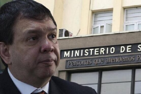 Millonarias compras en Salud bajo la lupa por antecedentes del ministro Velazco