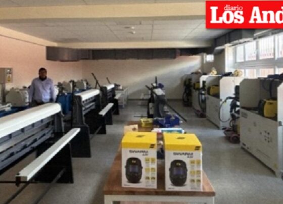 Puno: Colegio de S/ 100 millones parece construcción barata