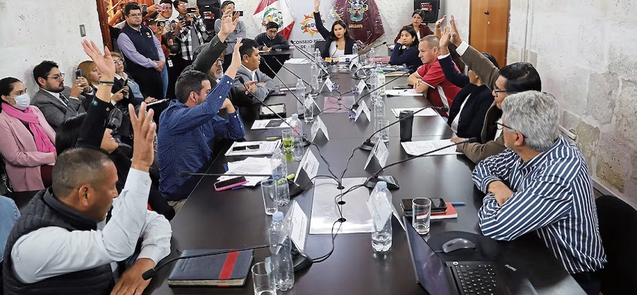 Consejo Regional de Arequipa investigará contrataciones de la Región con Eralma SAC